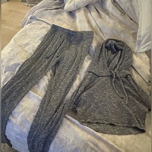 Gym Shark crop sweatshirt and  jogger set